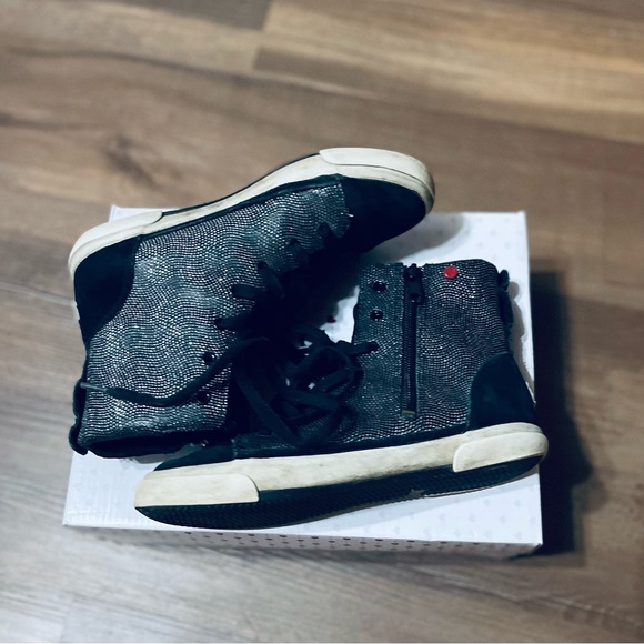 UGG High top Sneakers - Picture 4 of 5